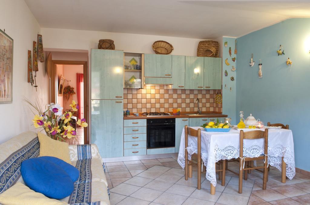 Casa Vacanza Alice&Mari Ascea Habitación foto
